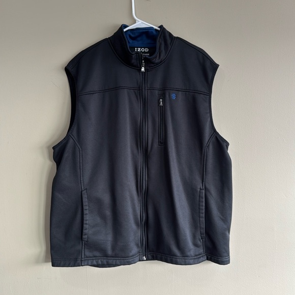 IZOD Black Vest XXL - Picture 1 of 7